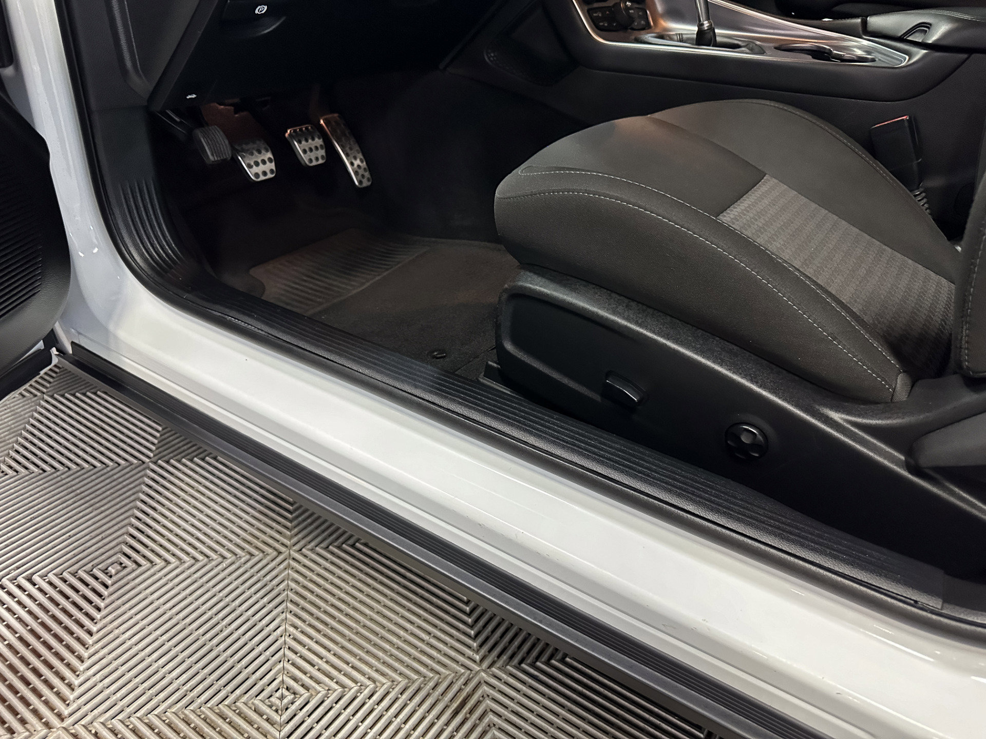 Used 2019 Dodge Challenger R/T Scat Pack image 34