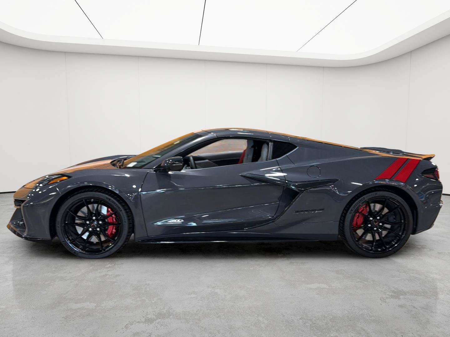 New 2027 Chevrolet Corvette Grand Sport w/ Z52 Sport Performance Package RWD image 5