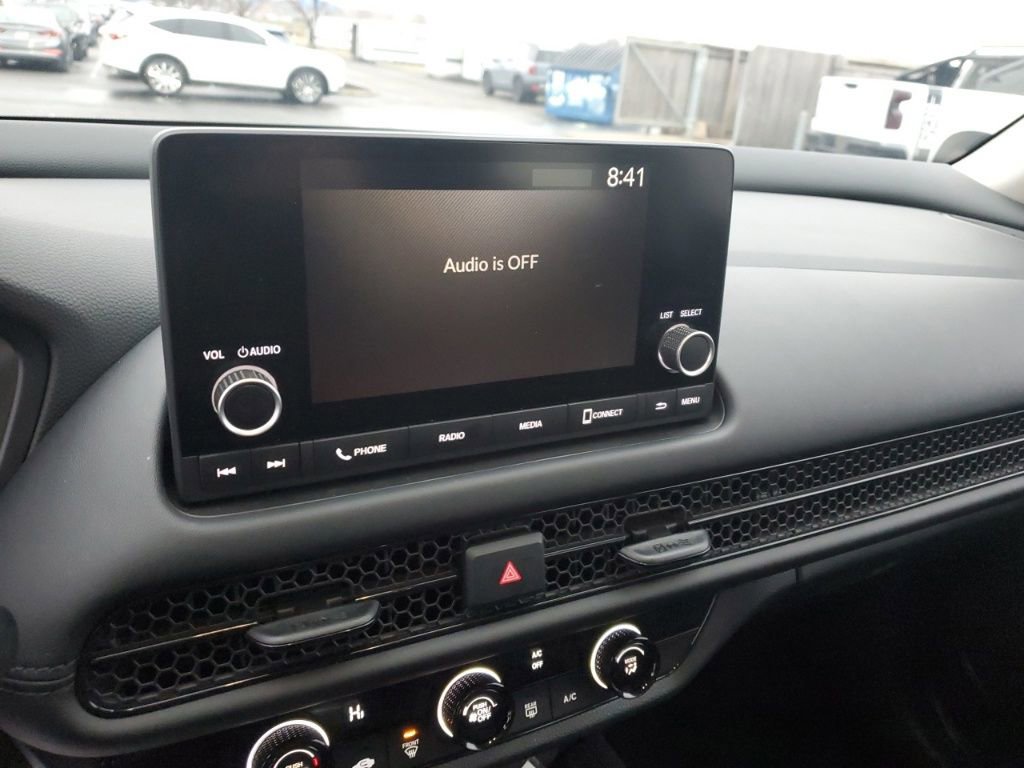 Certified 2023 Honda HR-V LX image 18