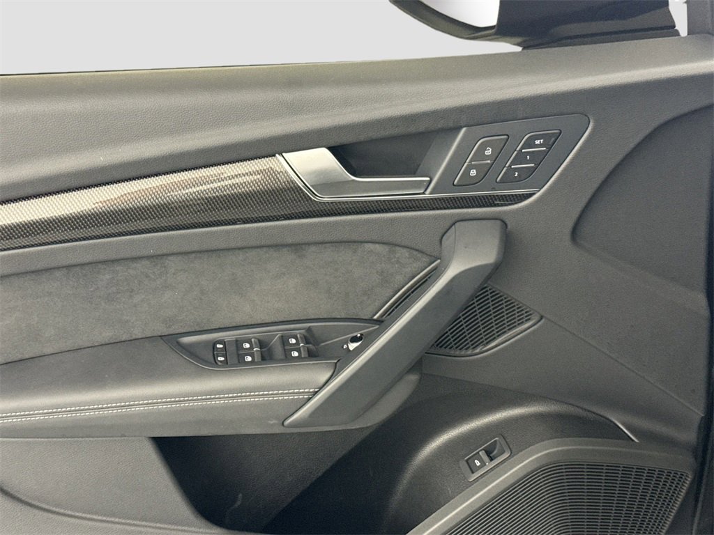 Used 2024 Audi SQ5 Prestige image 18