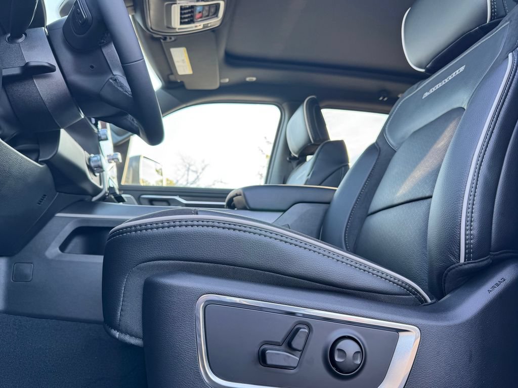 New 2027 RAM 1500 Laramie w/ Night Edition AWD/4WD image 15