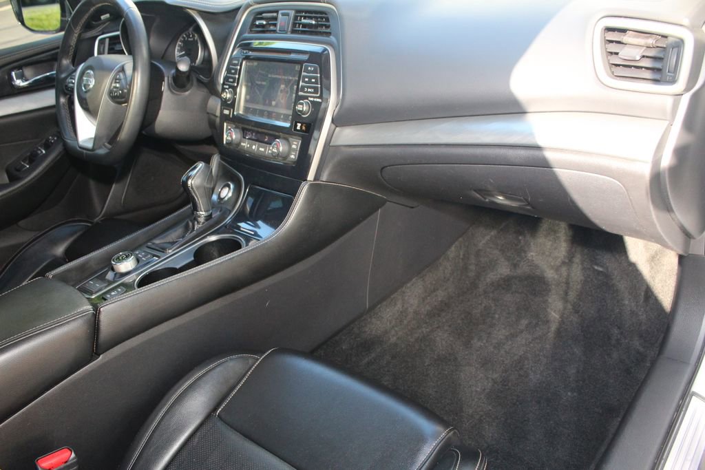 Used 2018 Nissan Maxima 3.5 SL FWD image 25