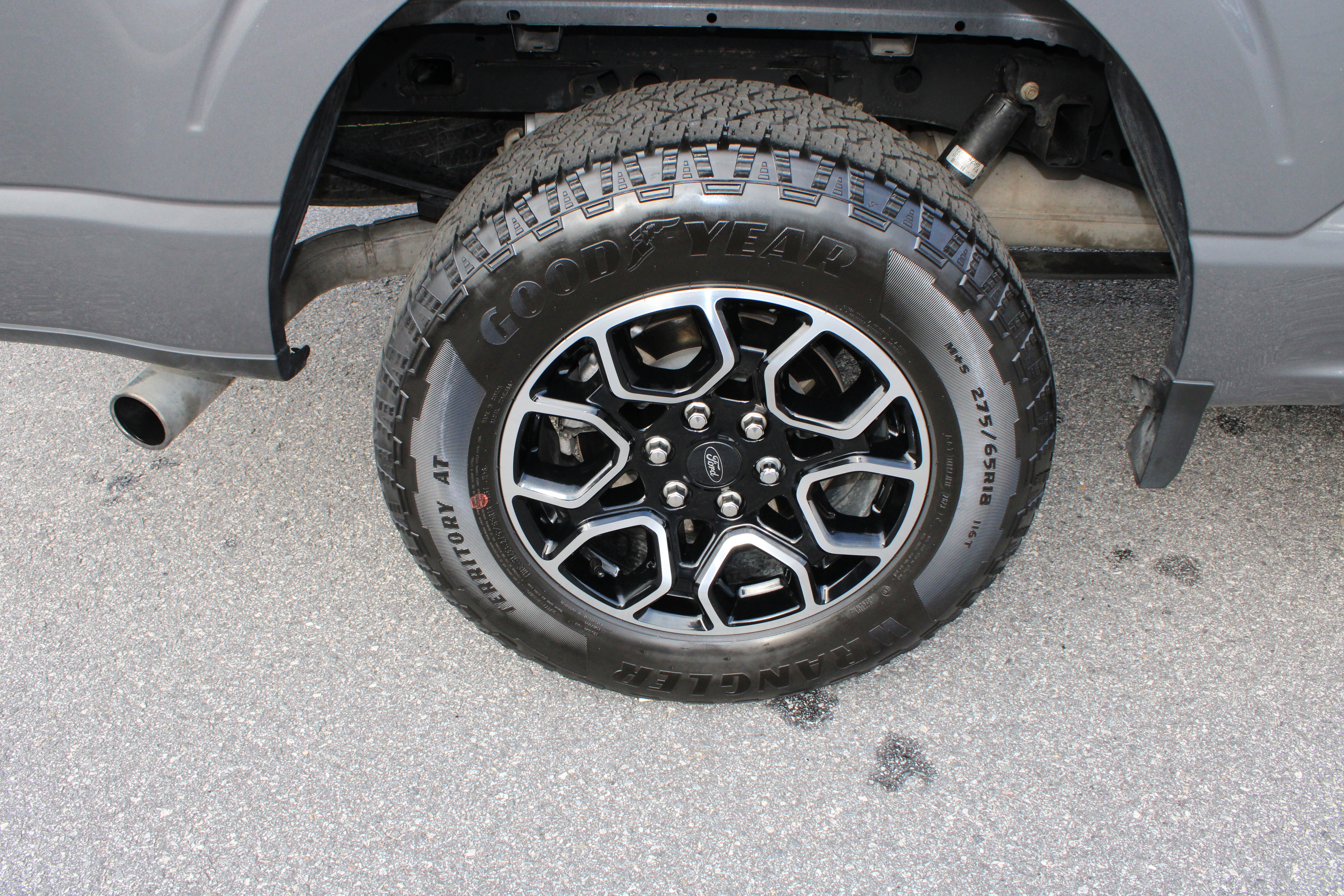 Used 2023 Ford F150 XLT w/ Equipment Group 302A High image 12