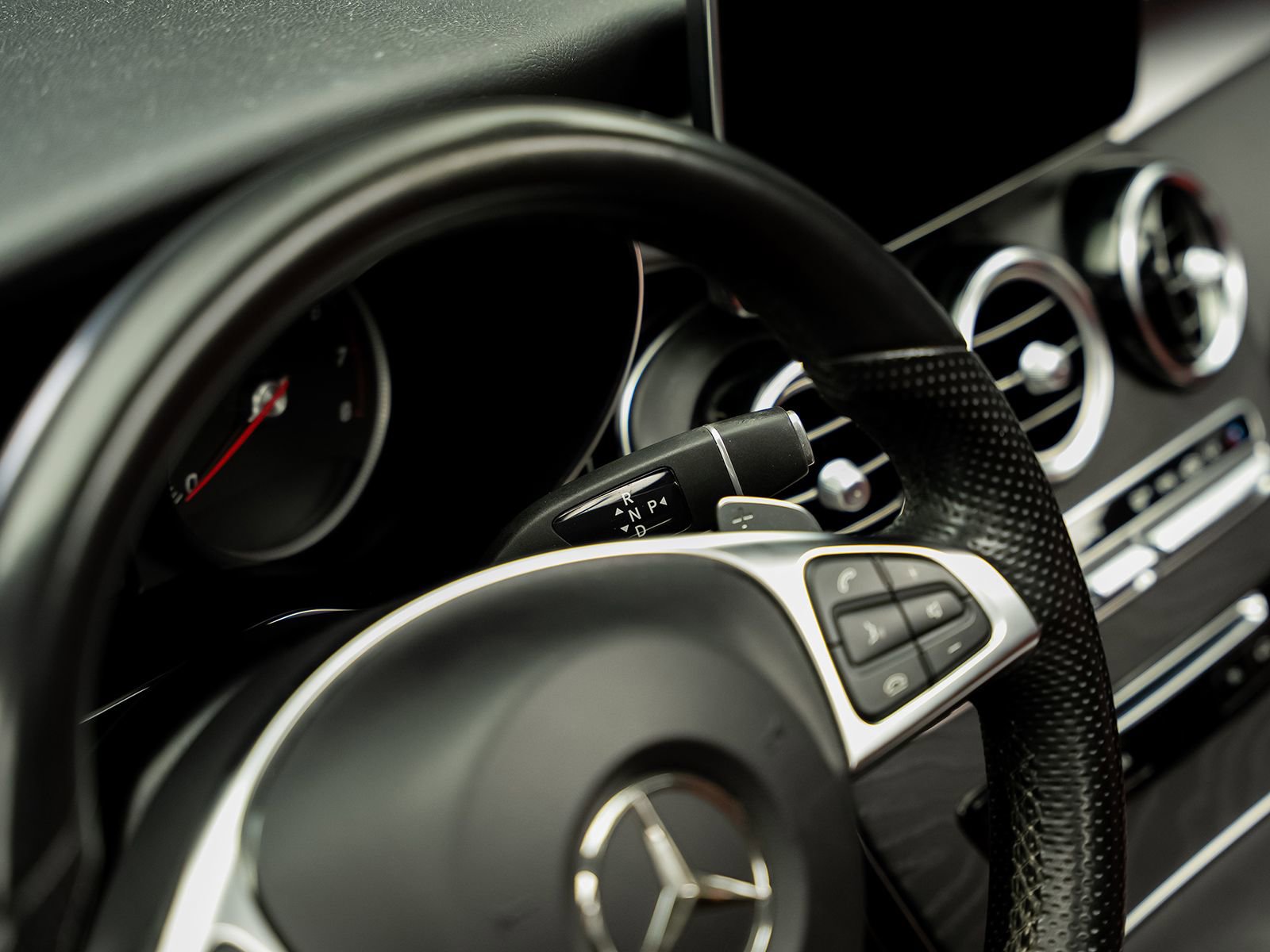 Used 2018 Mercedes-Benz GLC 300 4MATIC Coupe image 59