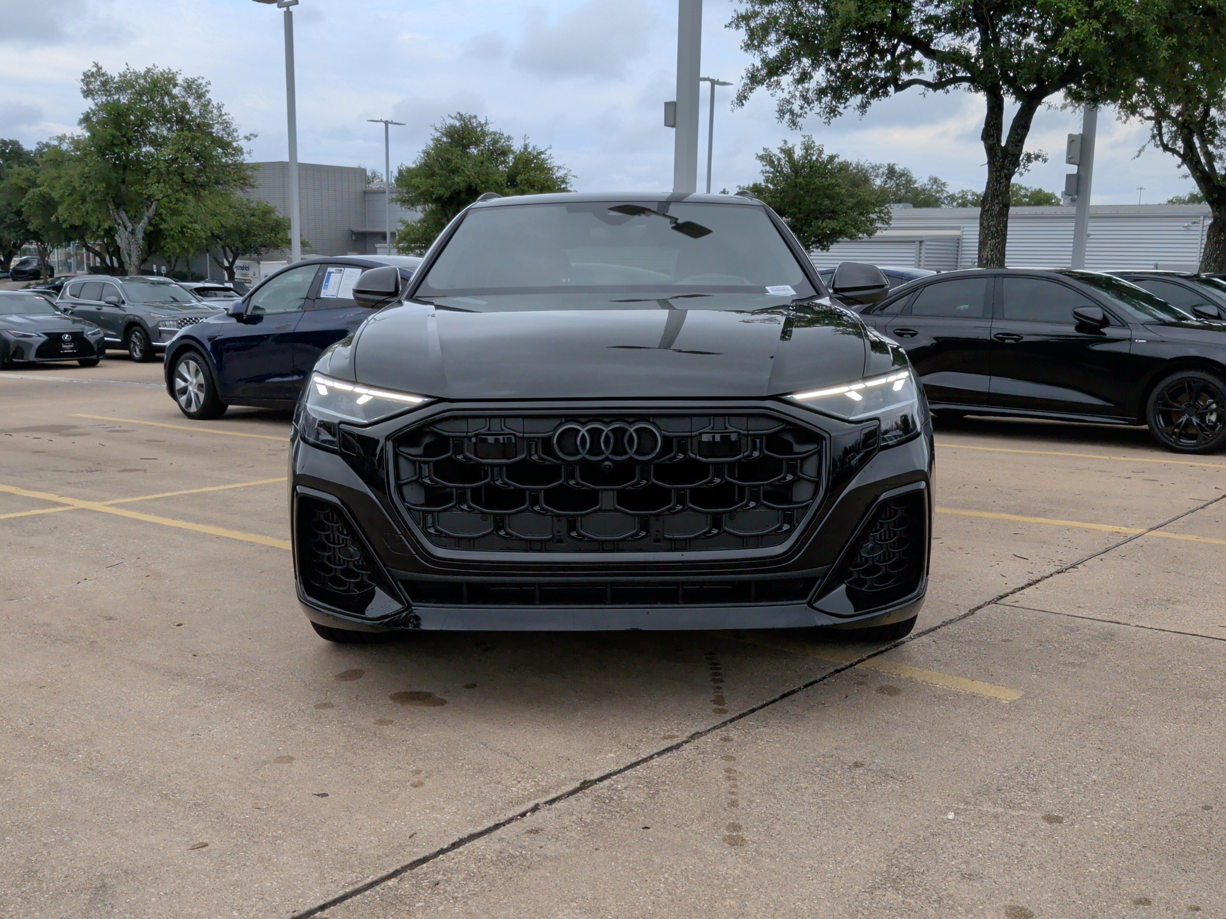 Used 2026 Audi Q8 Prestige AWD/4WD image 3