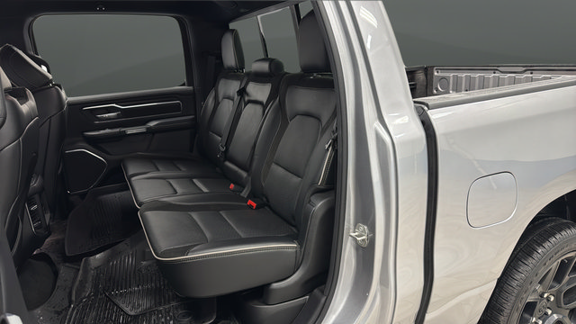 Used 2024 RAM 1500 Laramie AWD/4WD image 21