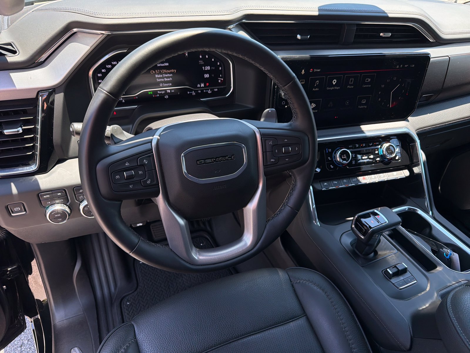 Used 2024 GMC Sierra 1500 Denali w/ Denali Reserve Package AWD/4WD image 17