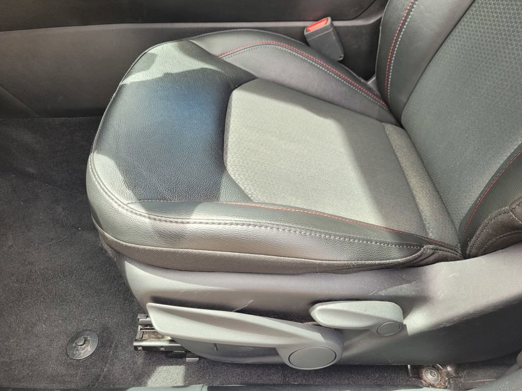 Used 2025 Jeep Compass Trailhawk image 16