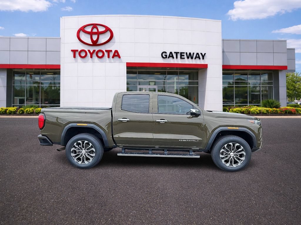 Used 2023 GMC Canyon Denali AWD/4WD image 4