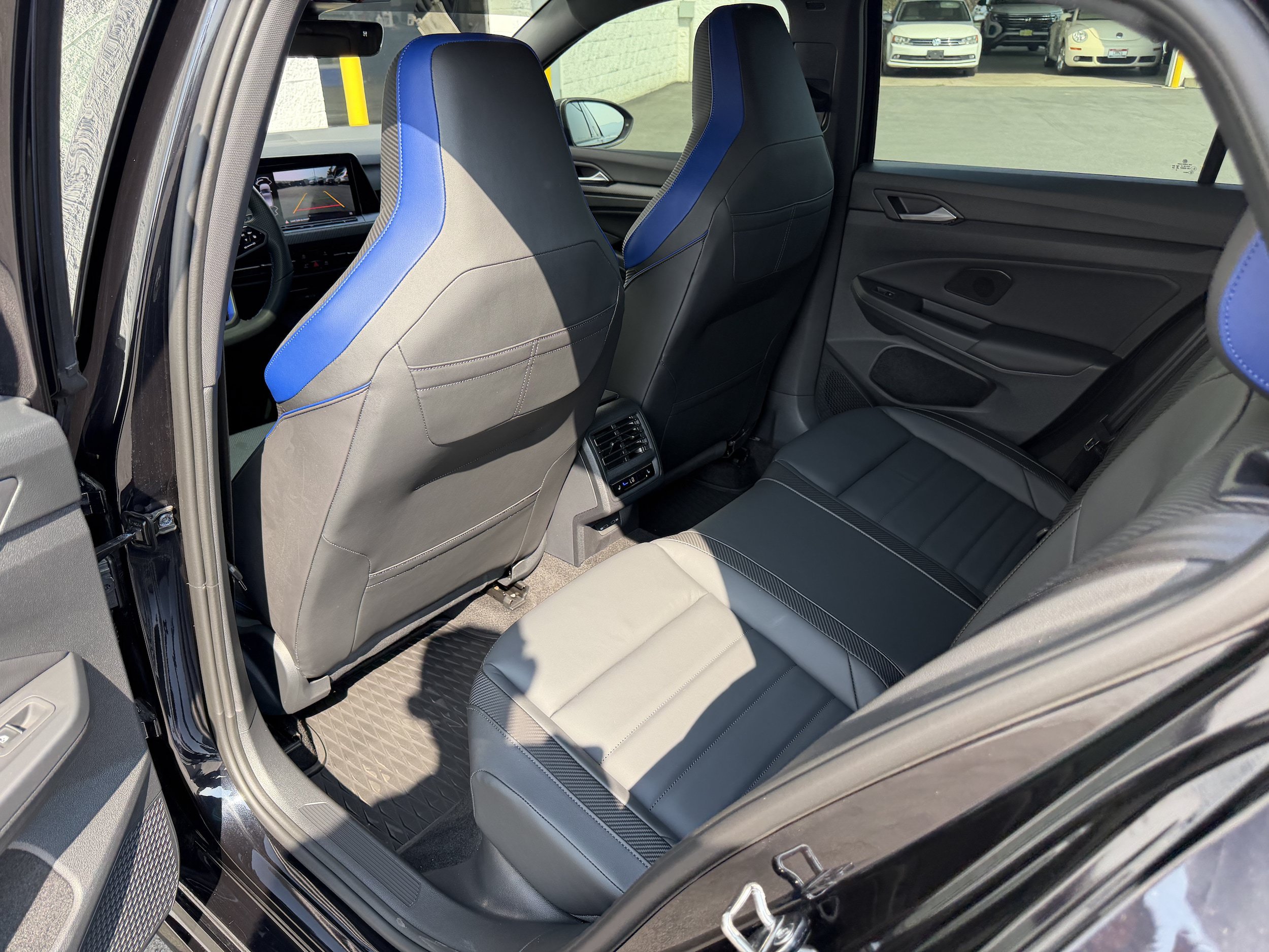 Used 2024 Volkswagen Golf R AWD/4WD image 24