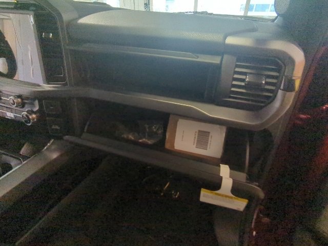 New 2025 Ford F150 XLT w/ Equipment Group 303A High image 28