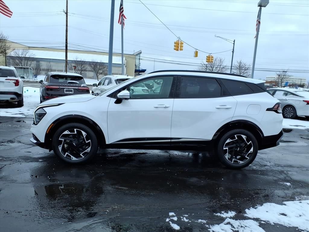Used 2024 Kia Sportage SX image 4