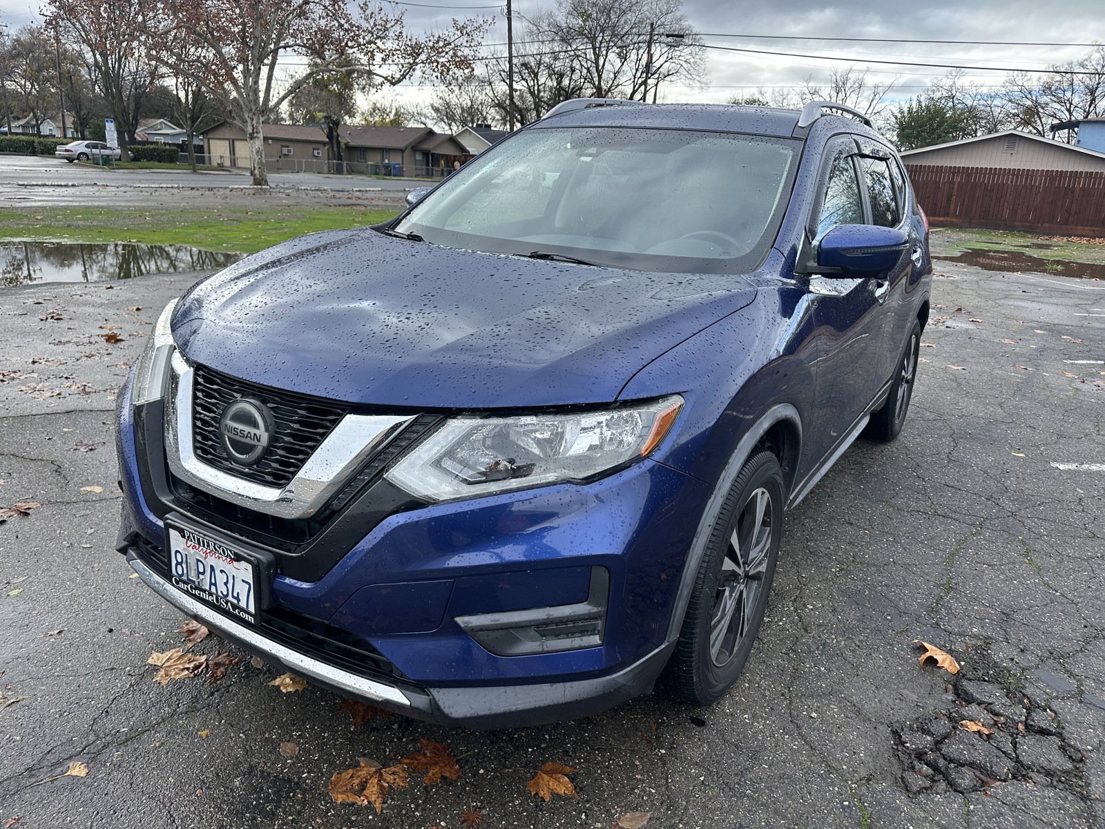 Used 2019 Nissan Rogue SV w/ Premium Package image 1