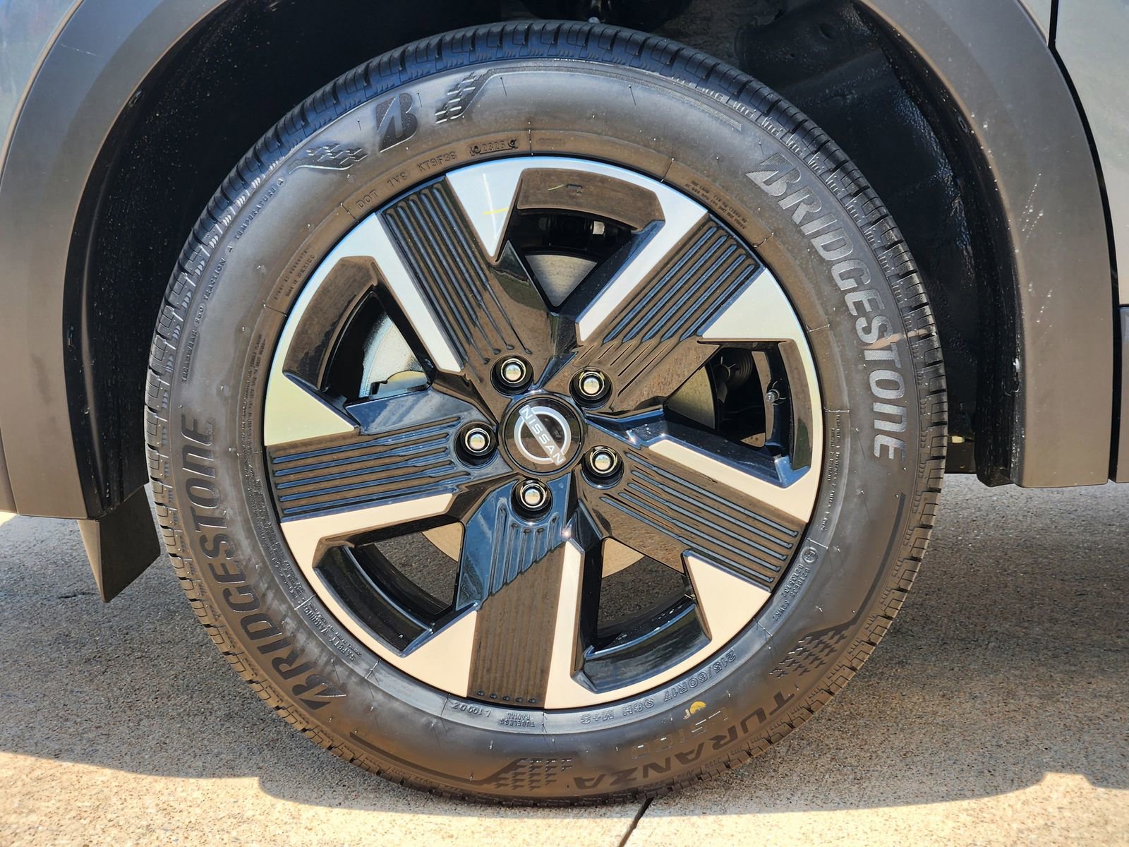 New 2025 Nissan Kicks SV w/ SV Premium Package image 10