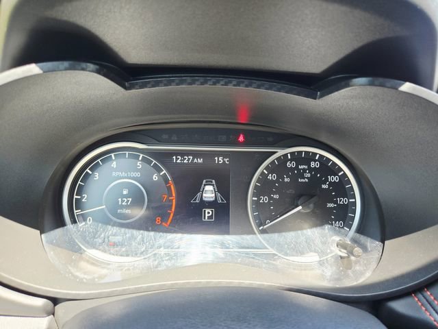 Used 2024 Nissan Versa SR image 19