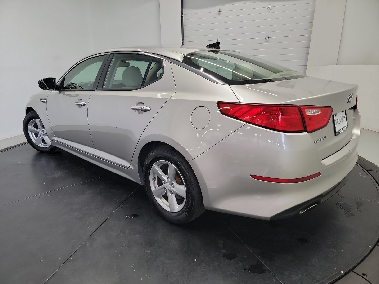 Used 2015 Kia Optima LX FWD image 6