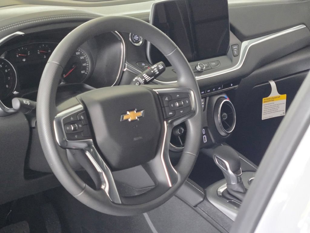 New 2026 Chevrolet Blazer LT w/ Midnight/Sport Edition FWD image 23