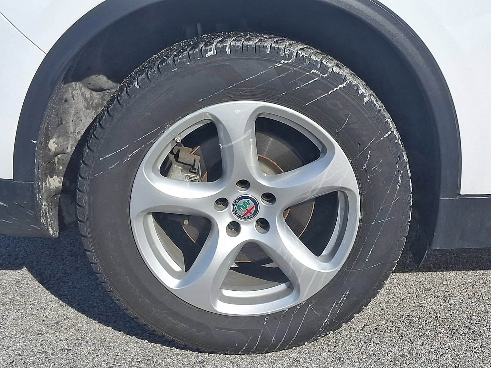 Used 2020 Alfa Romeo Stelvio AWD w/ Cold Weather Package image 8