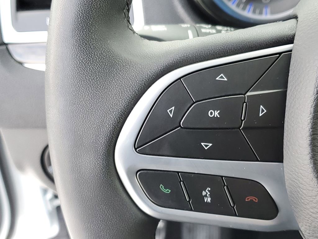 Used 2023 Chrysler 300 Touring L w/ Popular Equipment Group image 13