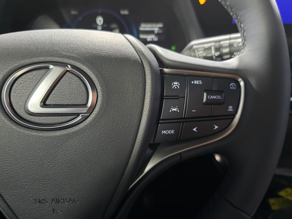 New 2026 Lexus UX 300h FWD image 17