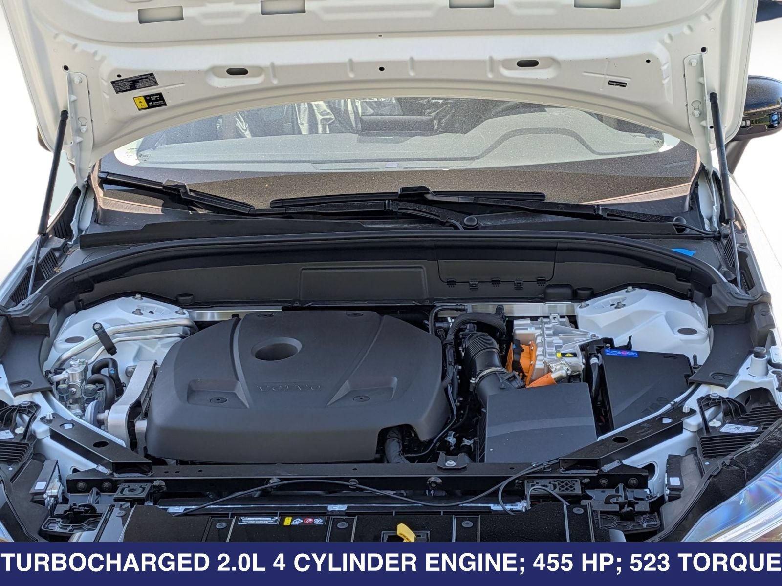 New 2026 Volvo XC60 T8 Plus w/ Protection Package Premier AWD/4WD image 29