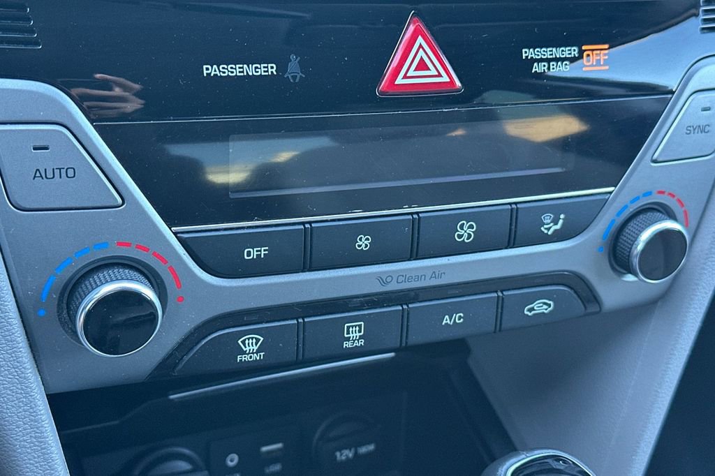 Used 2017 Hyundai Elantra SE w/ SE A/T Tech Package 03 image 18