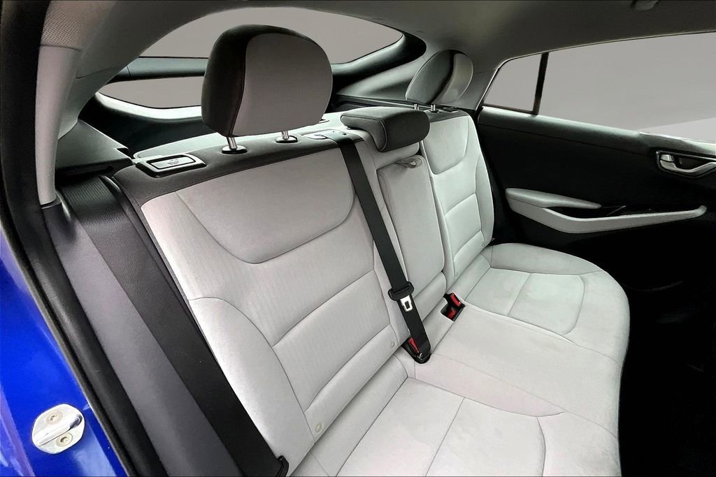 Used 2021 Hyundai Ioniq SE FWD image 22