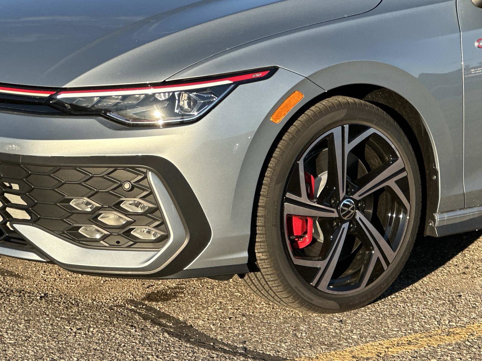 New 2026 Volkswagen GTI SE image 8