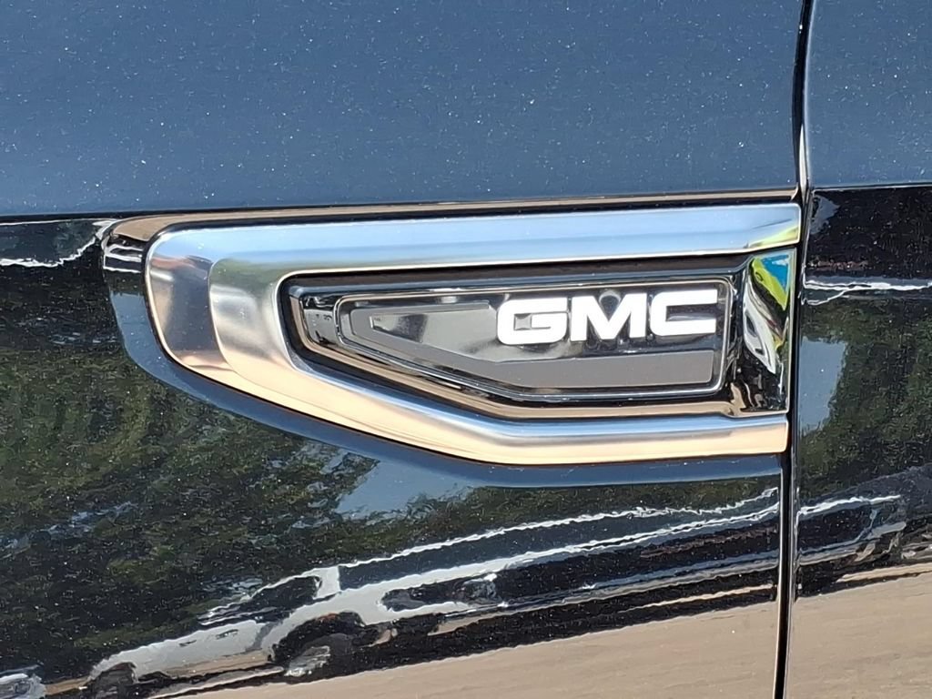 Used 2023 GMC Yukon XL AT4 w/ Max Trailering Package AWD/4WD image 10
