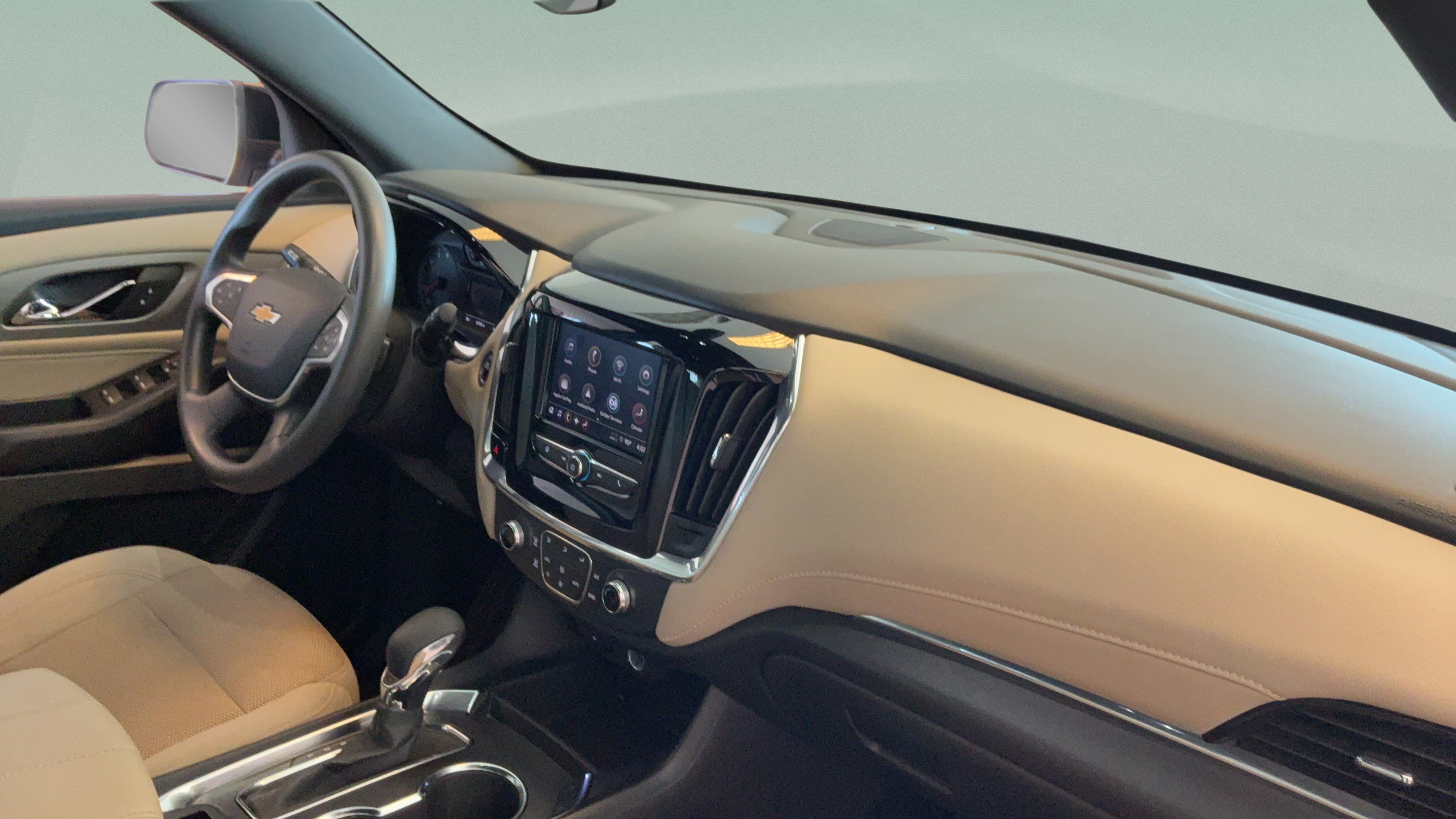 Used 2022 Chevrolet Traverse LS FWD image 39