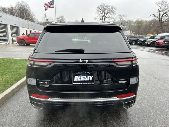 Used 2023 Jeep Grand Cherokee Summit AWD/4WD image 7