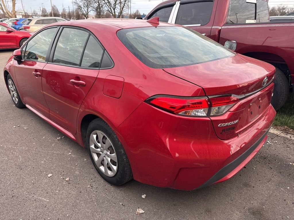 Used 2020 Toyota Corolla LE image 4