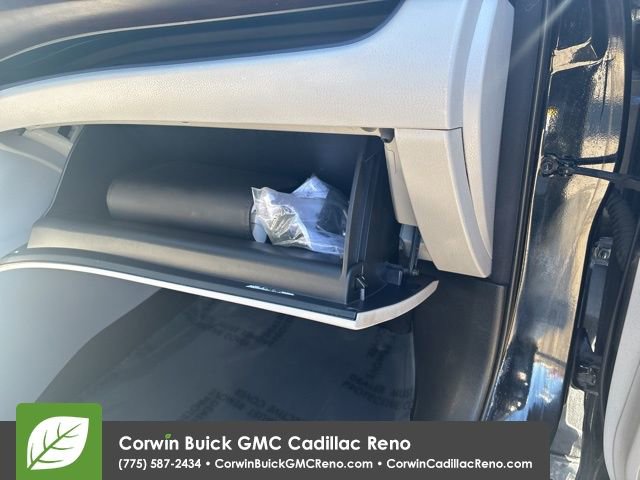 Used 2015 Toyota Highlander Limited w/ Driver Technology Package image 36