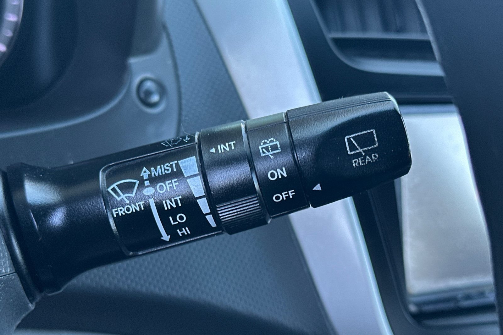 Used 2012 Hyundai Accent GS FWD image 25