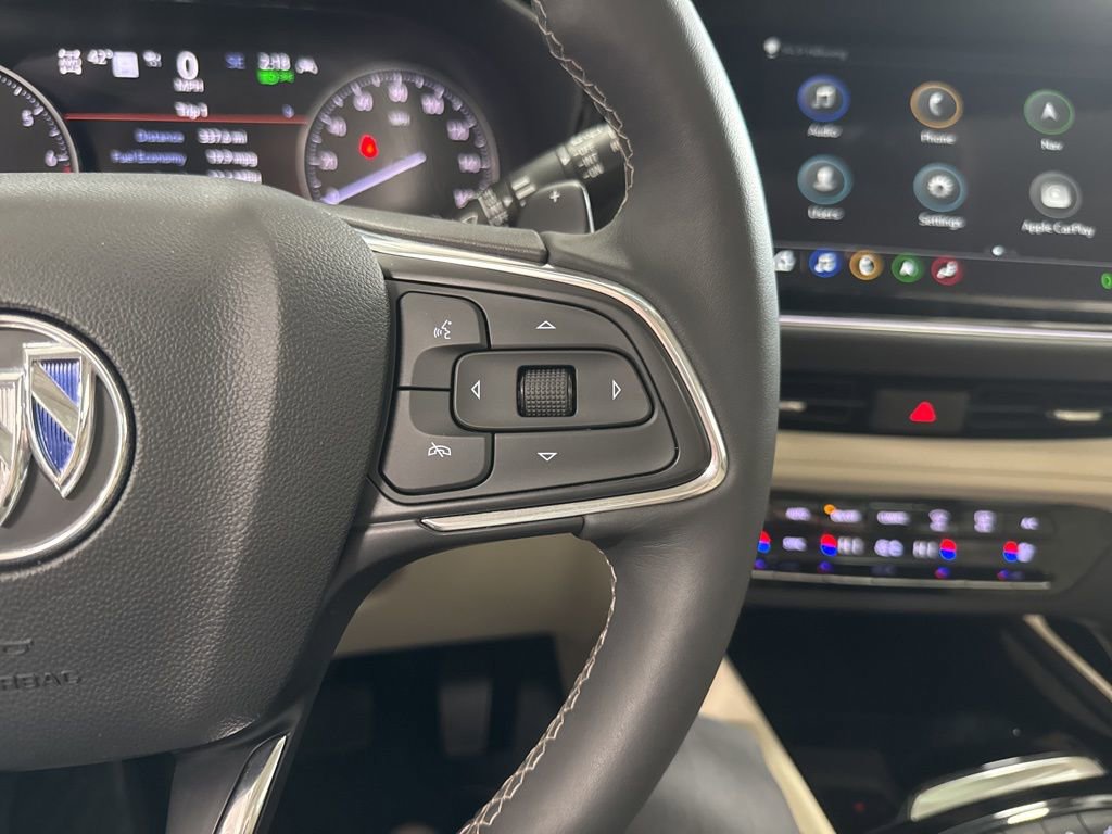 Used 2022 Buick Envision Avenir w/ Technology Package II image 18