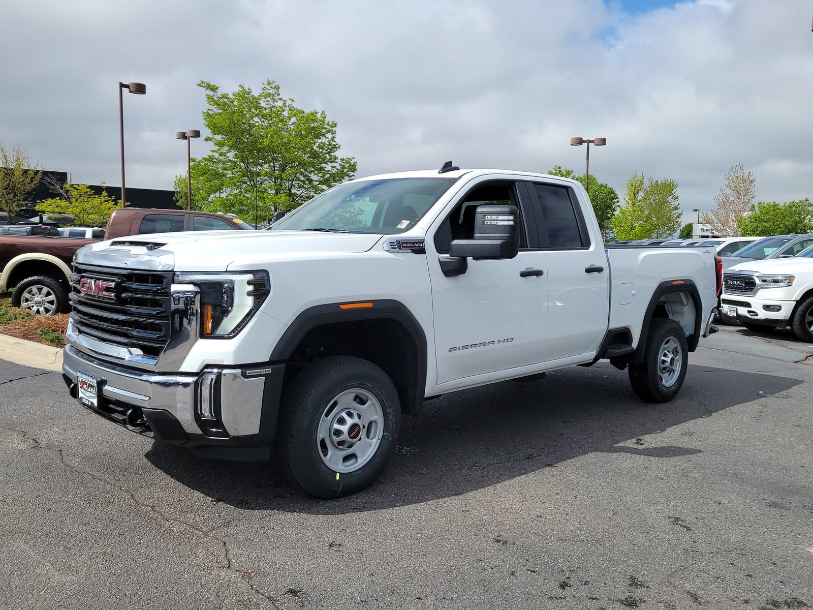 New 2026 GMC Sierra 2500 Pro AWD/4WD image 4