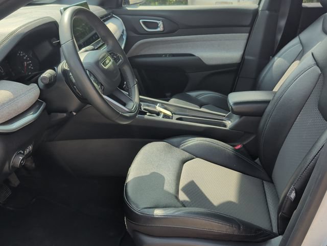 Used 2024 Jeep Compass Latitude AWD/4WD image 20