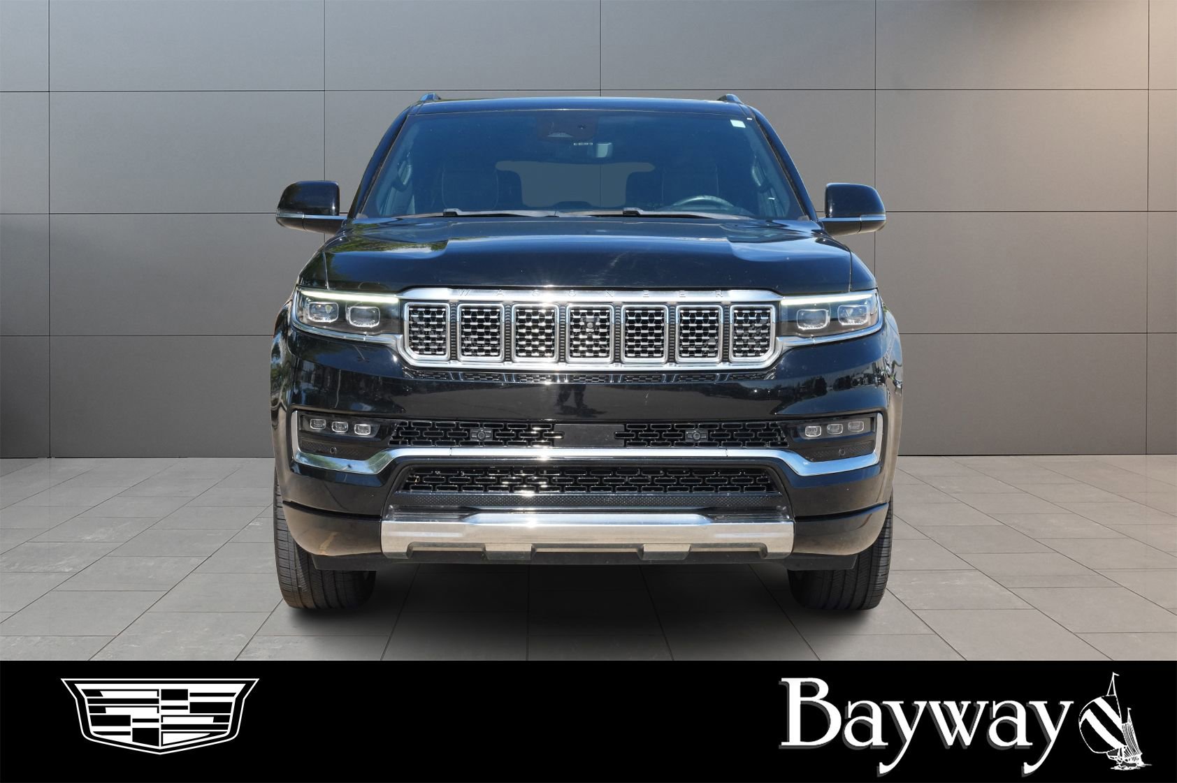 Used 2022 Jeep Grand Wagoneer Series II AWD/4WD image 2