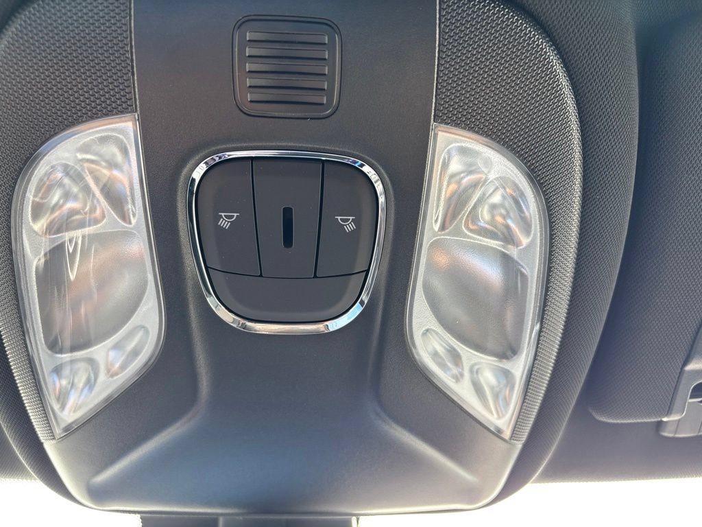 Used 2024 Jeep Compass Latitude AWD/4WD image 31