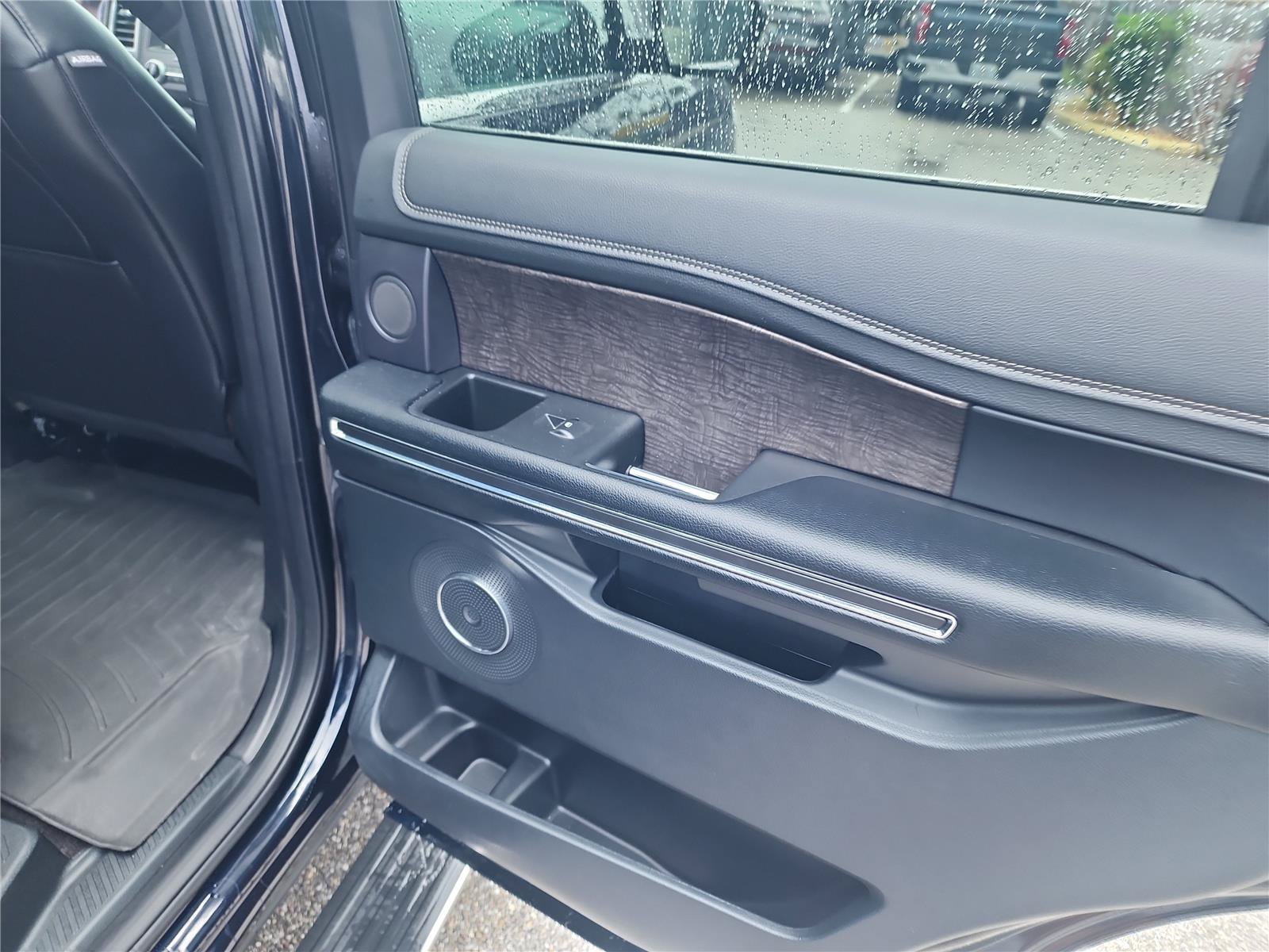 Certified 2021 Ford Expedition Limited RWD image 23