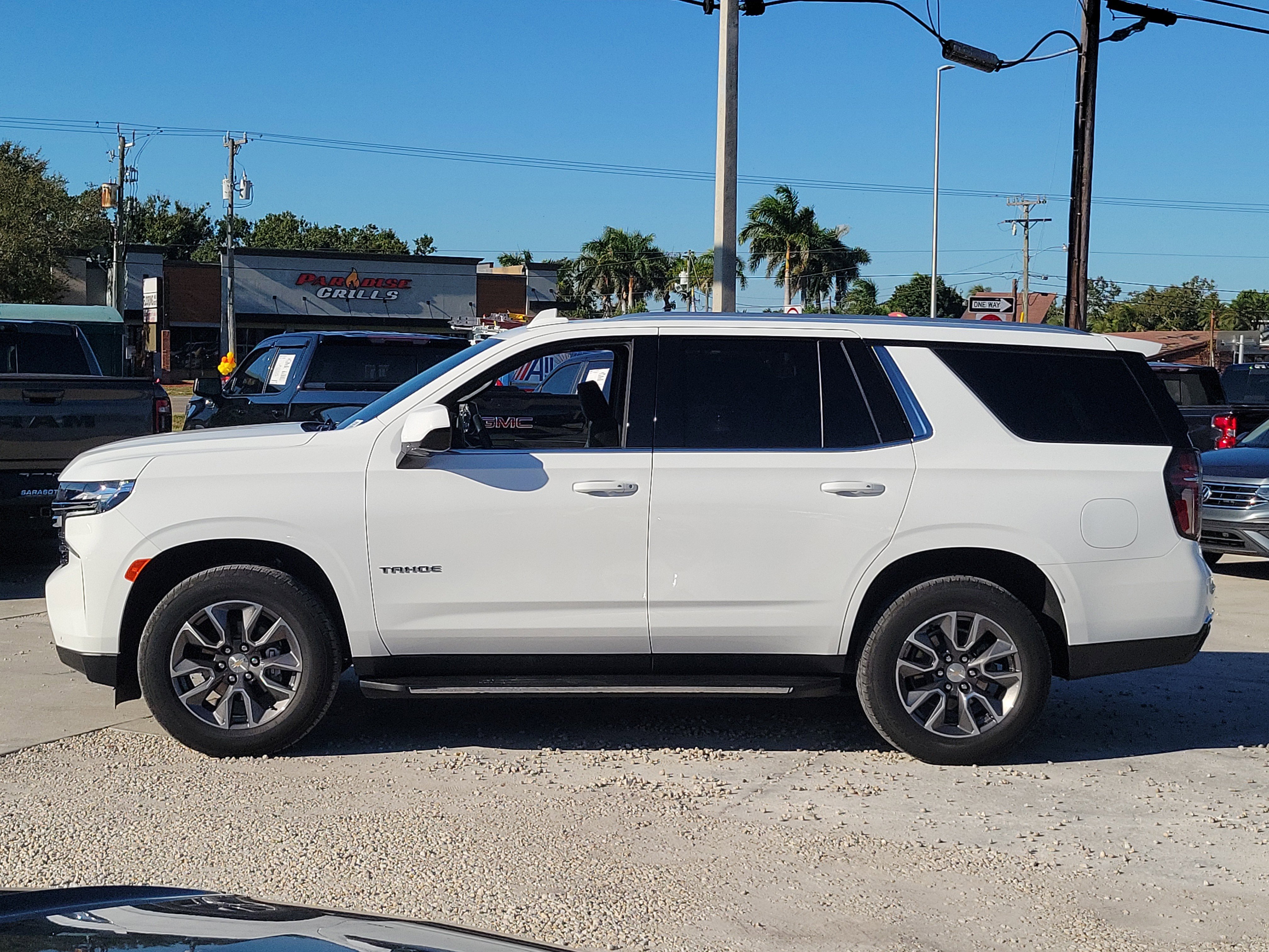 Used 2023 Chevrolet Tahoe LS image 3