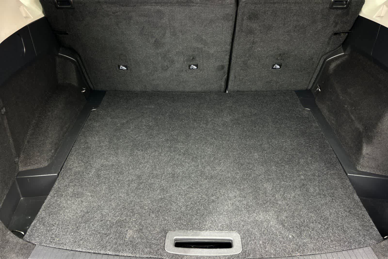 Used 2025 Nissan Rogue SV FWD image 17