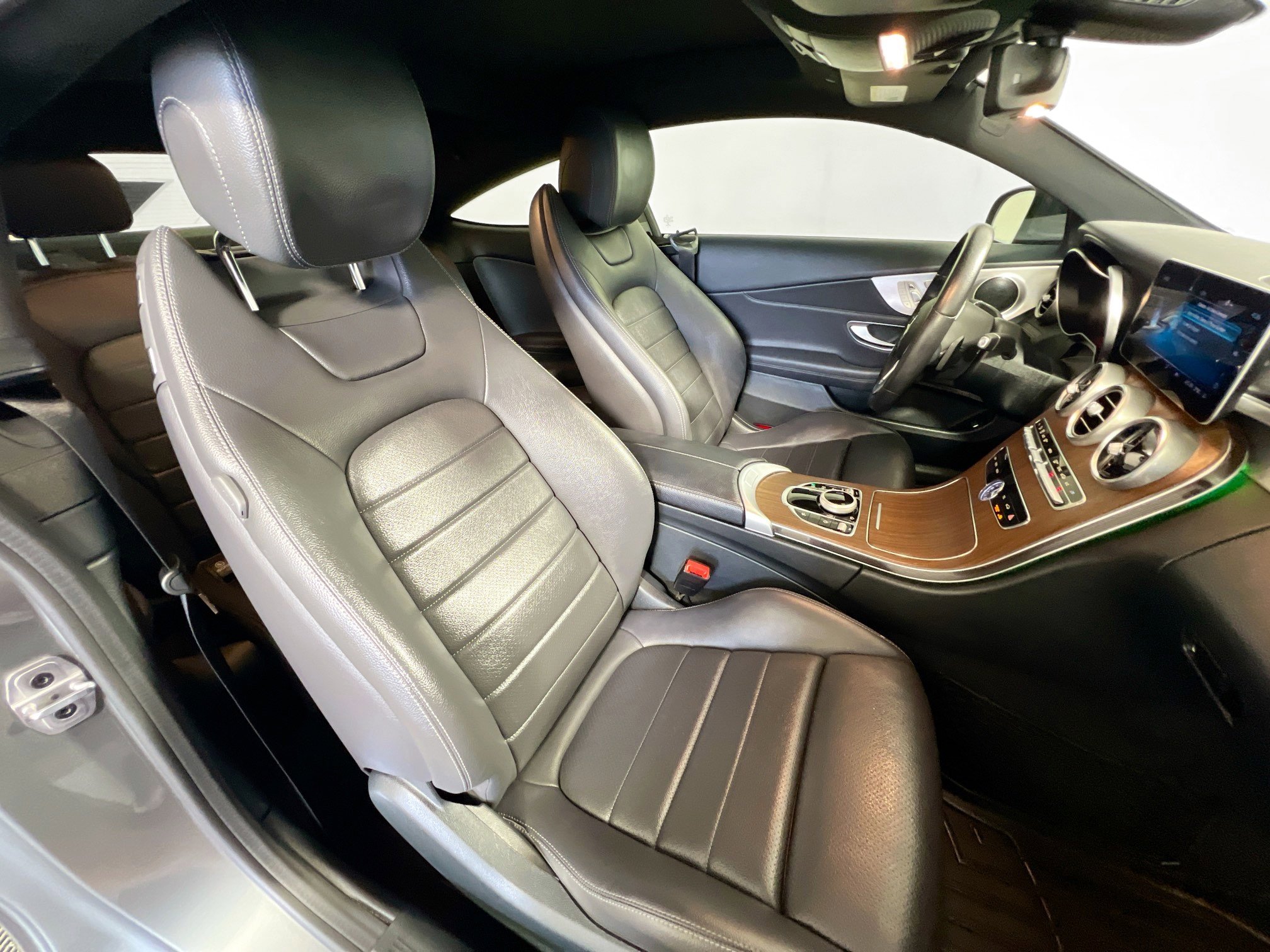 Used 2019 Mercedes-Benz C 300 Coupe image 31