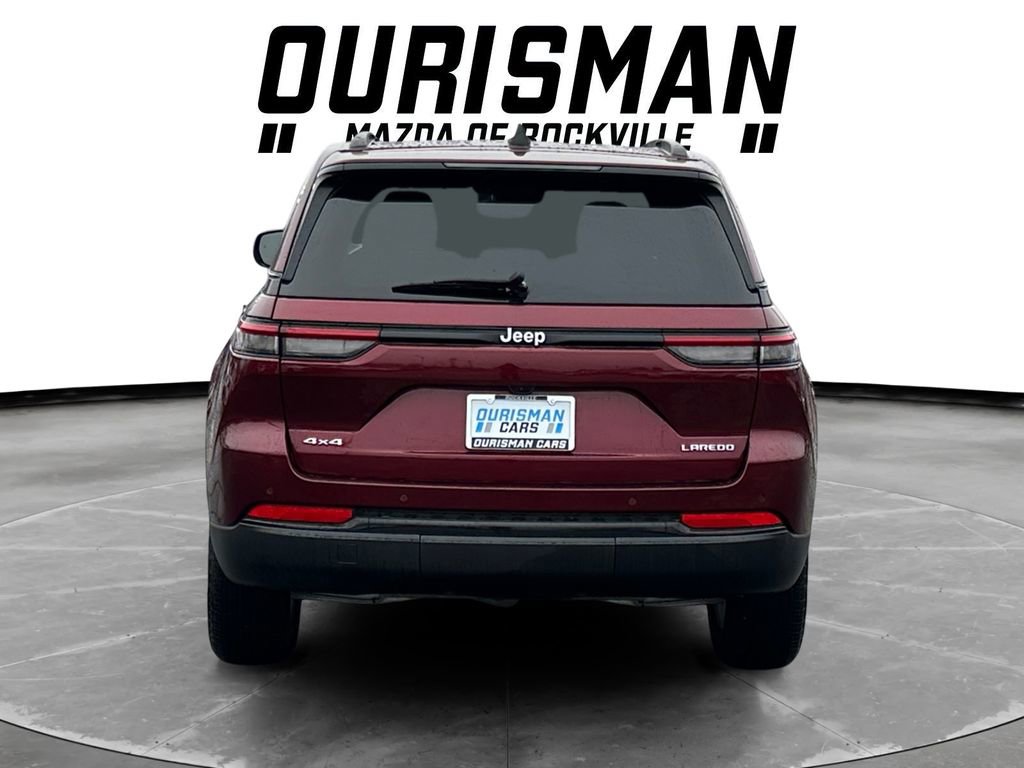 Used 2024 Jeep Grand Cherokee Laredo X image 5
