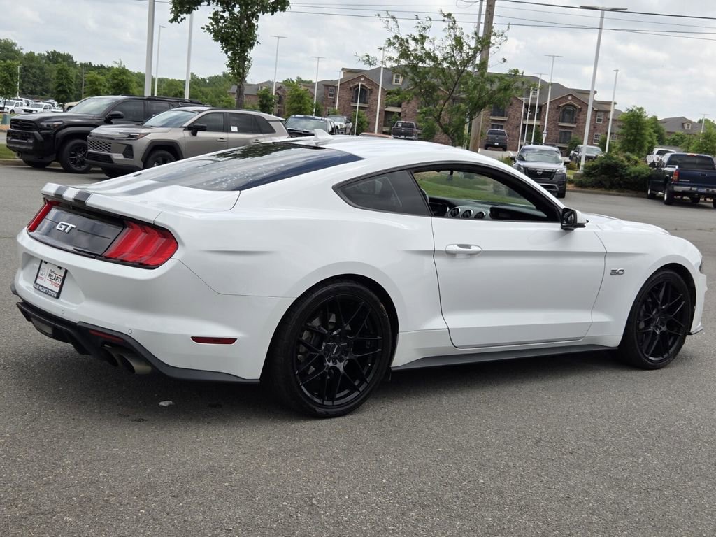 Used 2022 Ford Mustang GT Premium w/ Equipment Group 401A RWD image 5