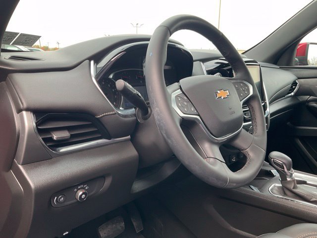 Used 2023 Chevrolet Traverse LT w/ LT Premium Package AWD/4WD image 4