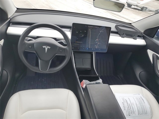 Used 2021 Tesla Model Y Long Range image 9