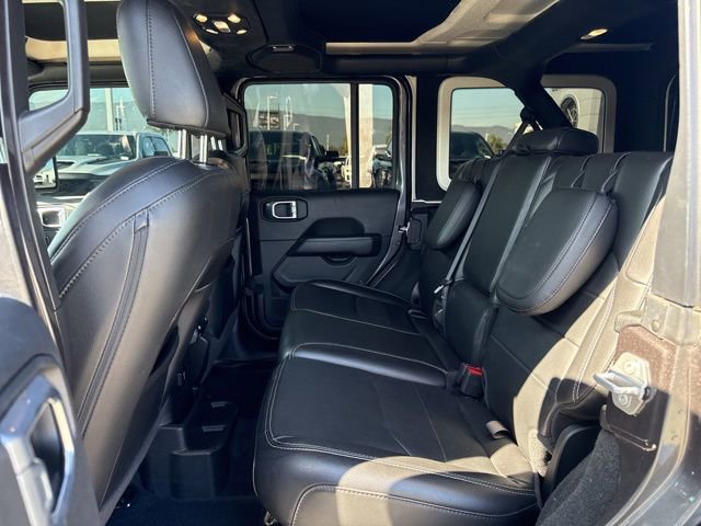 Used 2022 Jeep Wrangler Unlimited Sahara image 19