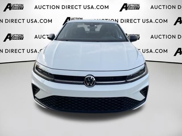 Used 2025 Volkswagen Jetta Sport image 2