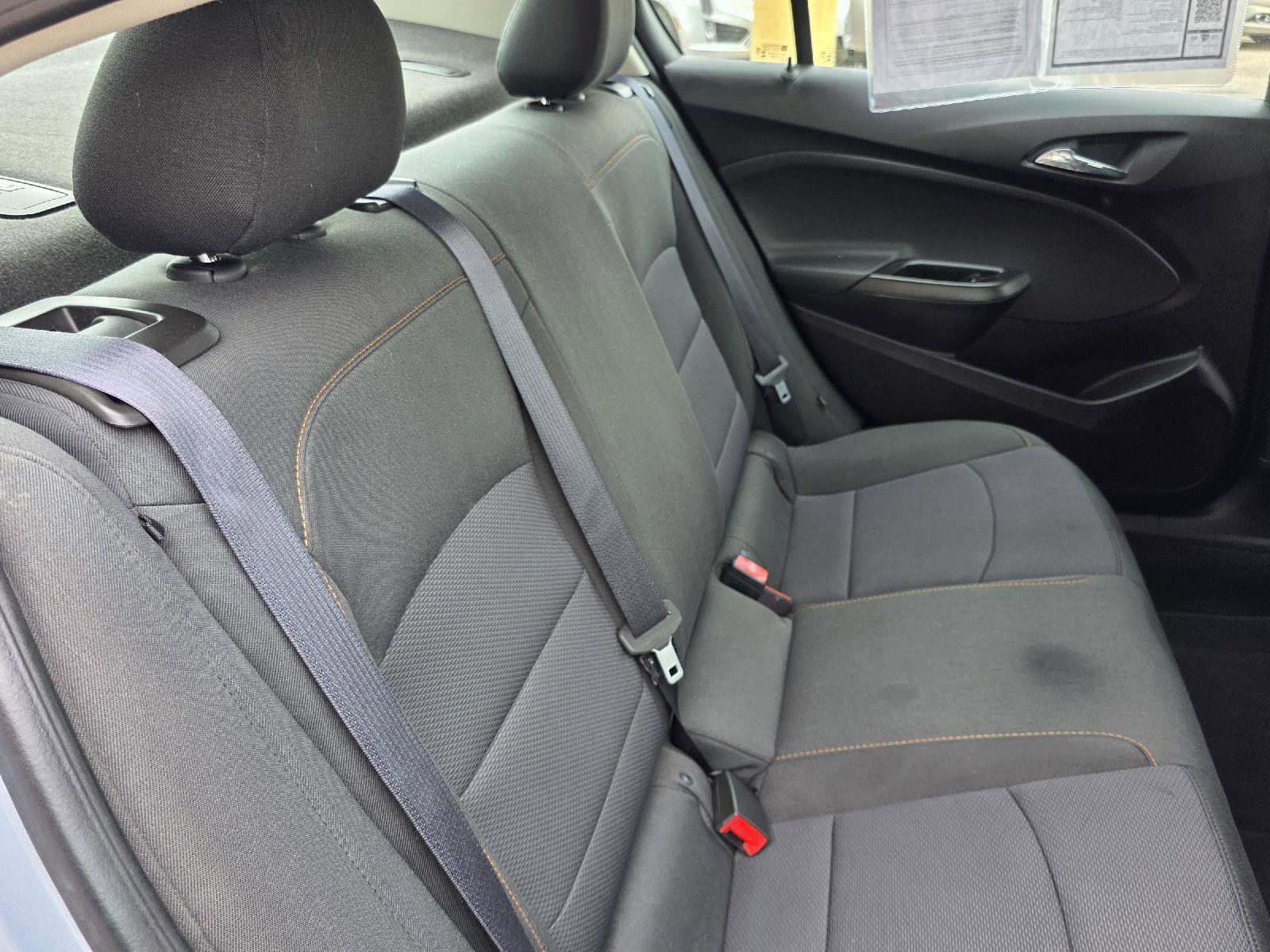Used 2018 Chevrolet Cruze LS FWD image 23